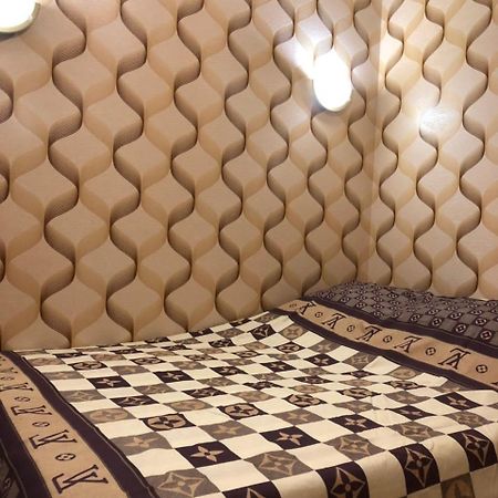 Comfortable Apartment Near Metro Kharkiv Eksteriør bilde