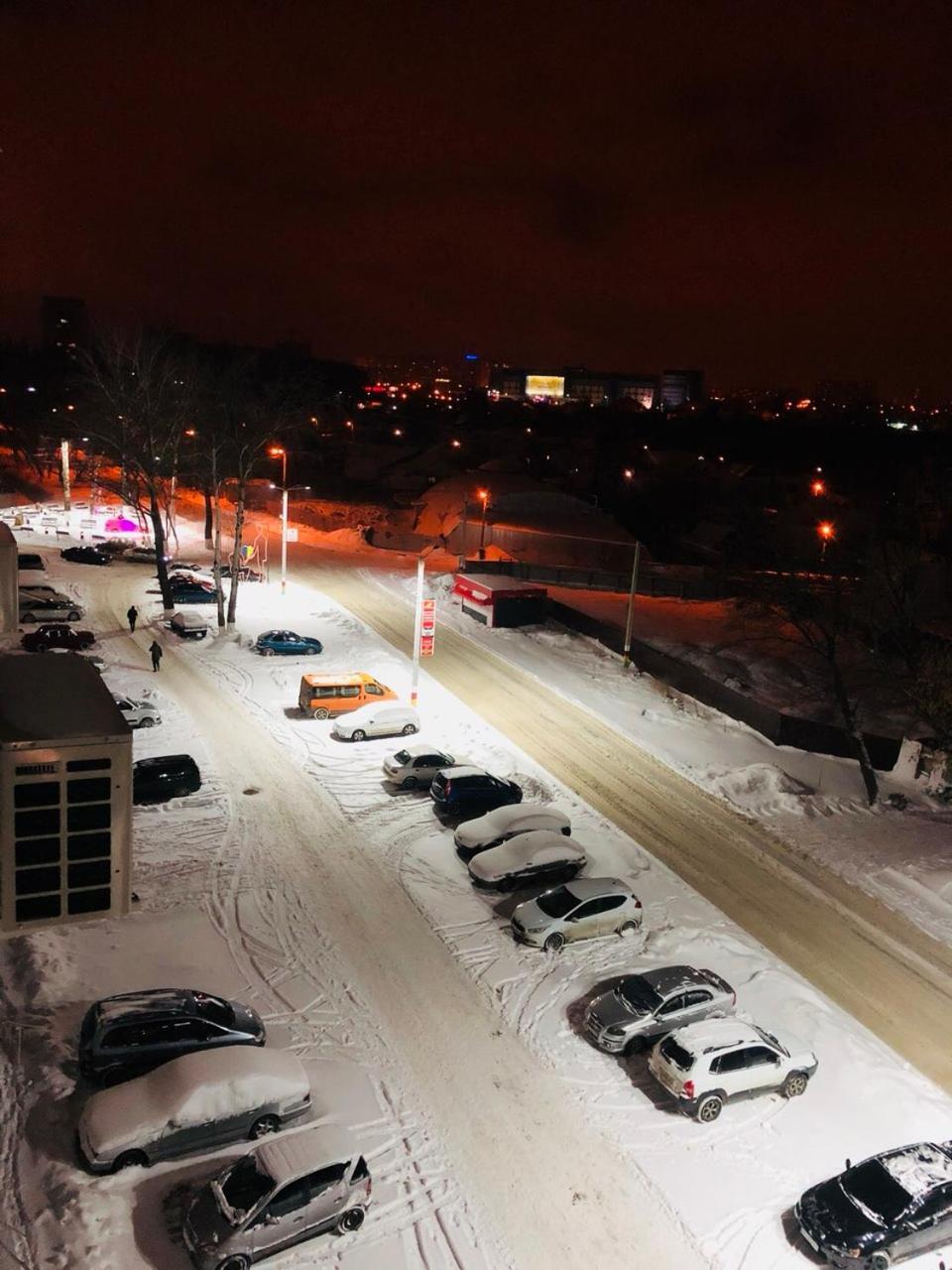 Comfortable Apartment Near Metro Kharkiv Eksteriør bilde